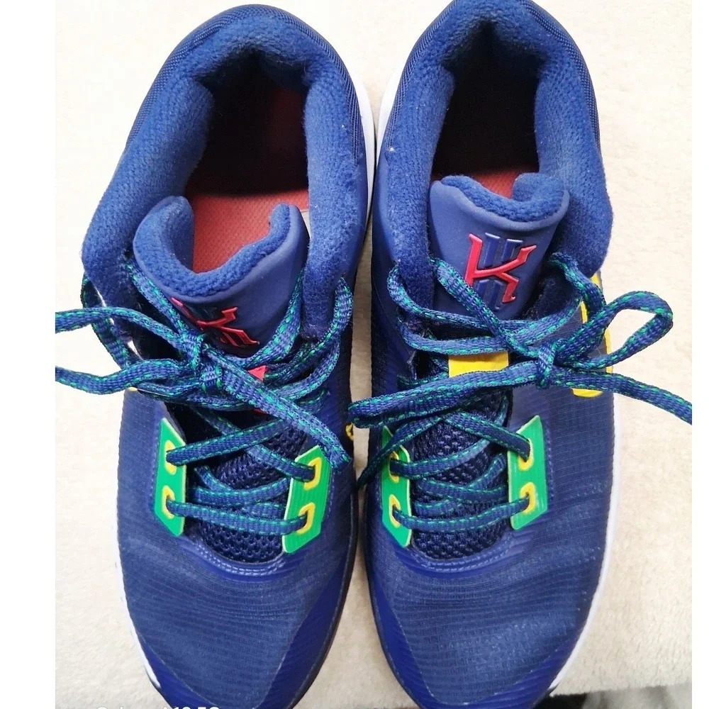 Nike‎ Kyrie Flytrap 4 Blue Void Yellow Mid Top Basketball Sneaker GS Size 7Y ✨️